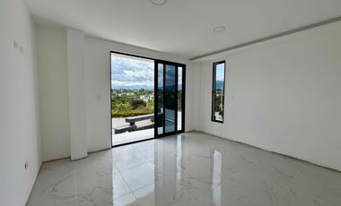Casa por Estrenar en Venta – Tumbaco