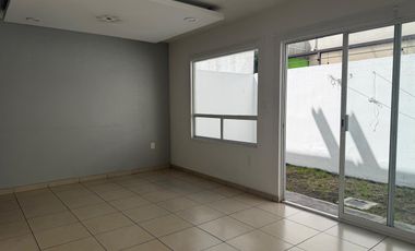 RENTA CASA EN PASEO ARBOLEDA