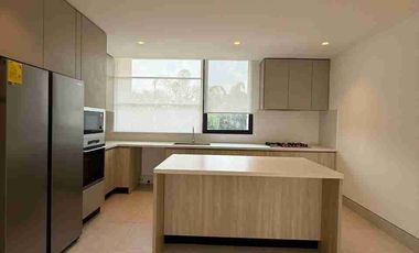 Townhouse en alquiler de estreno Sotileza - Isla Mocoli