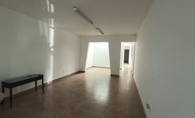 ALQUILO EXCELENTE CASA AL SUR DE CALI EN CHAMPAGÑAT.