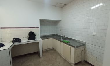 ALQUILO EXCELENTE CASA AL SUR DE CALI EN CHAMPAGÑAT.