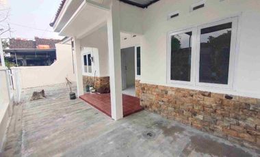 RUMAH SIAP HUNI DI TAJEM MAGUWOHARJO SLEMAN YOGYAKARTA