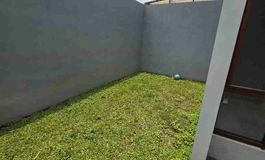 DIJUAL CEPAT (DI BAWAH HARGA PASAR) – Rumah 2 Lantai Strategis di Pesona Remboelan, Serpong 🏠✨