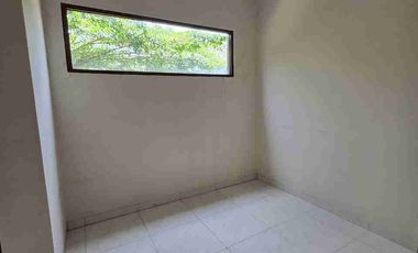 DIJUAL CEPAT (DI BAWAH HARGA PASAR) – Rumah 2 Lantai Strategis di Pesona Remboelan, Serpong 🏠✨