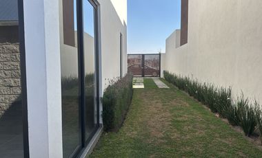 Venta de Casa Nueva en San Mateo Atenco, Estado de México