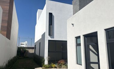 Venta de Casa Nueva en San Mateo Atenco, Estado de México