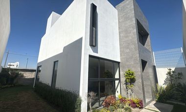 Venta de Casa Nueva en San Mateo Atenco, Estado de México