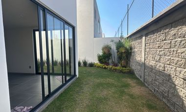 Venta de Casa Nueva en San Mateo Atenco, Estado de México