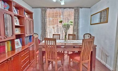 Casa en venta 4 dormitorios 3 baños en Ñuñoa
