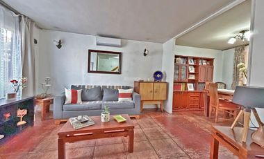 Casa en venta 4 dormitorios 3 baños en Ñuñoa