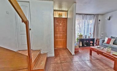 Casa en venta 4 dormitorios 3 baños en Ñuñoa