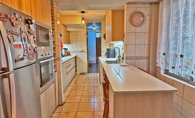 Casa en venta 4 dormitorios 3 baños en Ñuñoa