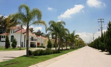 TERRENO EN VENTA EN CASA FUERTE SANTA ANITA | FRENTE A PARQUE