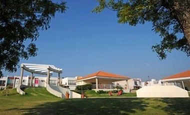 TERRENO EN VENTA EN CASA FUERTE SANTA ANITA | FRENTE A PARQUE