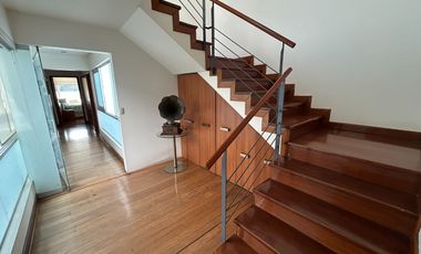 LINDO DPTO DUPLEX, 4 DORMITORIOS, AMPLIO E ILUMINADO