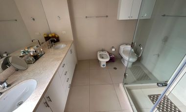 LINDO DPTO DUPLEX, 4 DORMITORIOS, AMPLIO E ILUMINADO