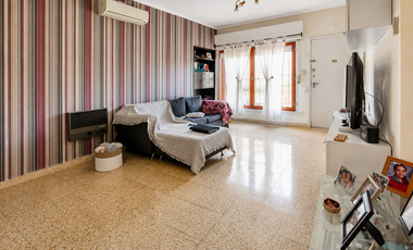 Castelar Norte - Venta - Casa 4 Ambientes
