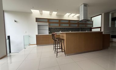 Casa en privada en cumbres de Santa Fe