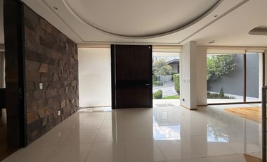 Casa en privada en cumbres de Santa Fe