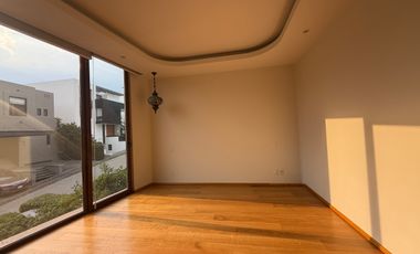 Casa en privada en cumbres de Santa Fe