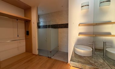 Casa en privada en cumbres de Santa Fe
