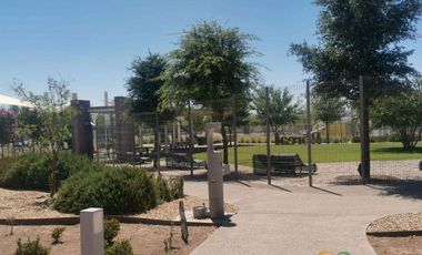 ALLEZA BOREAL, EXCELENTE CASA EN RENTA POR UVM, CON ALBERCA Y JUEGOS INFANTILES