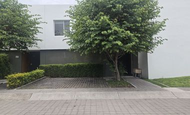 CASA EN RENTA SANTA FE  JURIQUILLA EL CAPRICHO QUERETARO.