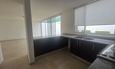 CASA EN RENTA SANTA FE  JURIQUILLA EL CAPRICHO QUERETARO.
