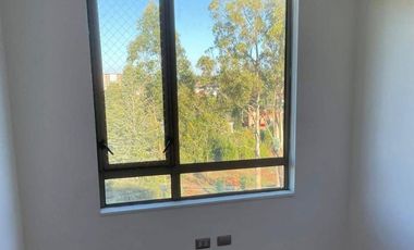 Se arrienda departamento de 110 m2 en el piso 9 en el Edificio Puerto Andalué ubicado en avenida Andalué en San Pedro de La Paz.