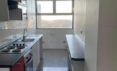 Se arrienda departamento de 110 m2 en el piso 9 en el Edificio Puerto Andalué ubicado en avenida Andalué en San Pedro de La Paz.