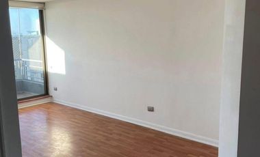 Se arrienda departamento de 110 m2 en el piso 9 en el Edificio Puerto Andalué ubicado en avenida Andalué en San Pedro de La Paz.