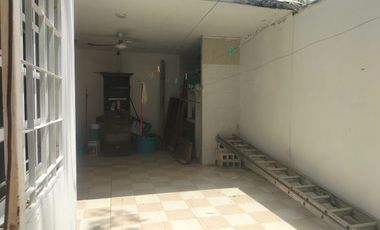 EN RENTA/ VENTA CASA DE 5 RECAMARAS SIN MUEBLES  EN COL TILA