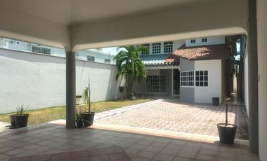 EN RENTA/ VENTA CASA DE 5 RECAMARAS SIN MUEBLES  EN COL TILA