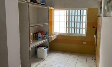 EN RENTA/ VENTA CASA DE 5 RECAMARAS SIN MUEBLES  EN COL TILA