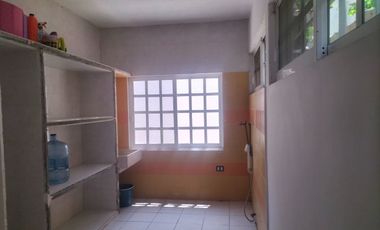 EN RENTA/ VENTA CASA DE 5 RECAMARAS SIN MUEBLES  EN COL TILA