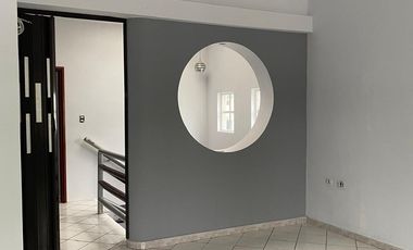 EN RENTA/ VENTA CASA DE 5 RECAMARAS SIN MUEBLES  EN COL TILA