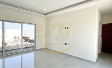 PREVENTA Residencia con recámara en planta baja y jardín en fraccionamiento privado