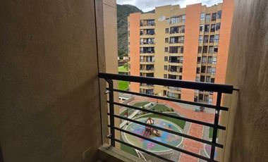 CHIA CON ADMINISTRACION RENTO APARTAMENTO 100 METROS VENTILADO ILUMINADO 3 HAITACIONES, 2 PARQUEADEROS, 1 DEPOSITO