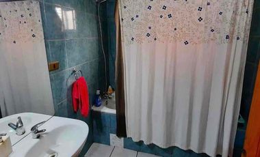 Vendo linda casa emplazada en terreno de 5000 “ Cerro Colorado