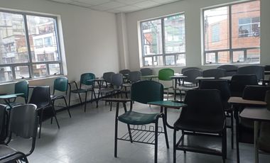 EDIFICIO ESQUINERO MULTIPROPOSITO- CHAPINERO
