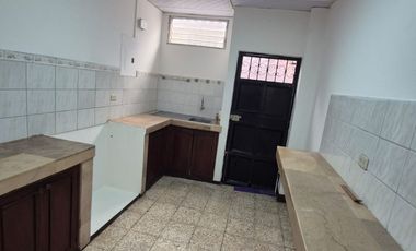 Departamento en Alquiler Sector San Marino, 3 Habitaciones, 2 Baños, Norte de Guayaquil.