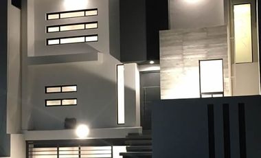 RENTA CASA NUEVA COLINAS DE JURIQUILLA QUER