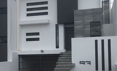 RENTA CASA NUEVA COLINAS DE JURIQUILLA QUER