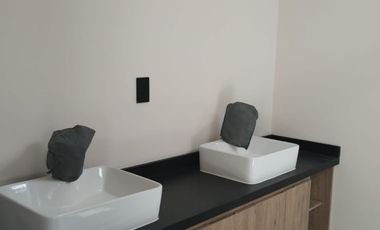 Casa Nueva en Renta Terrasoles. A 17 minutos del Aeropuerto de Querétaro.