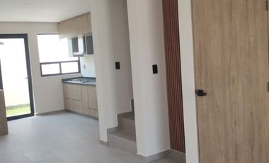 Casa Nueva en Renta Terrasoles. A 17 minutos del Aeropuerto de Querétaro.