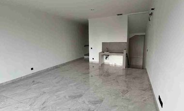 ruko baru renivasi di klender jakarta timur