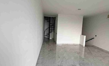 ruko baru renivasi di klender jakarta timur