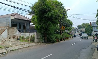 DIJUAL/DISEWAKAN CEPAT TANAH KOMERSIAL SIAP BANGUN , LOKASI SANGAT STRATEGIS DI PINGGIR JALAN RAYA UTAMA  JOE KELAPA III JAGAKARSA - JAKARTA SELATAN