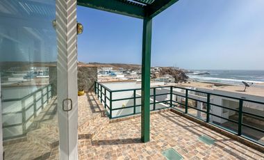 VENTA DE EXCLUSIVA CASA DE PLAYA AMOBLADA EN CONDOMINIO LOMAS DEL MAR – KM 121.5 PANAMERICANA SUR