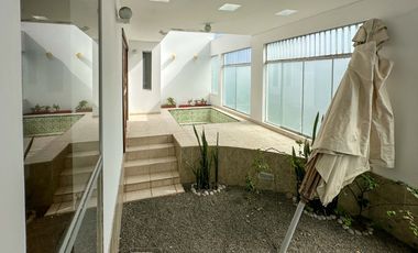 VENTA DE EXCLUSIVA CASA DE PLAYA AMOBLADA EN CONDOMINIO LOMAS DEL MAR – KM 121.5 PANAMERICANA SUR